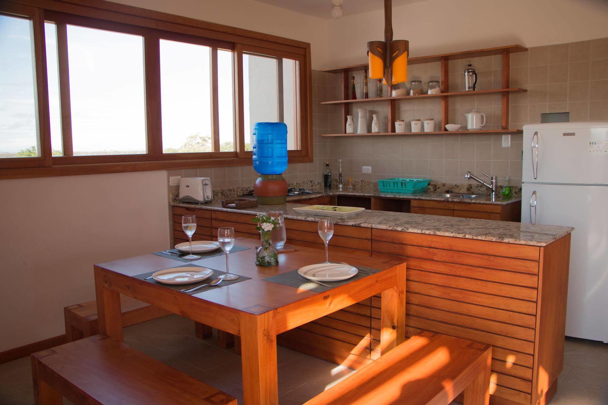 פורטו וילאמיל Chez Manany Galapagos Ecolodge מראה חיצוני תמונה